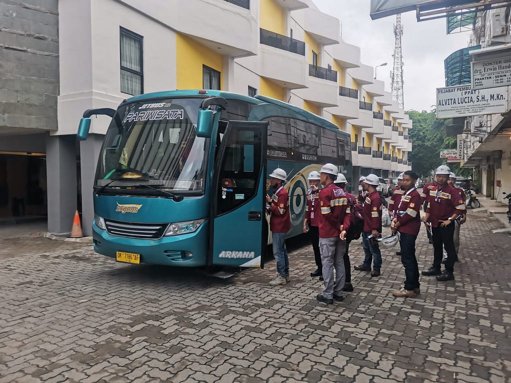 sewa bus pariwisata bandar lampung