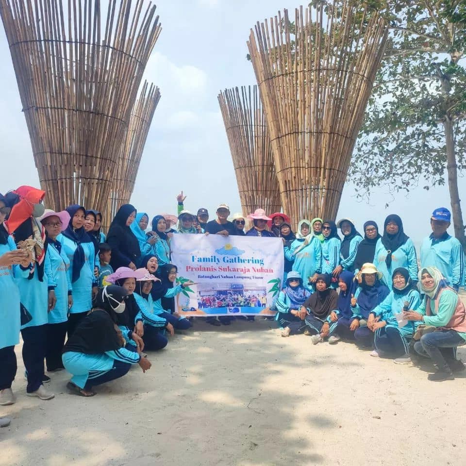 Pantai Bagus Beach Walk